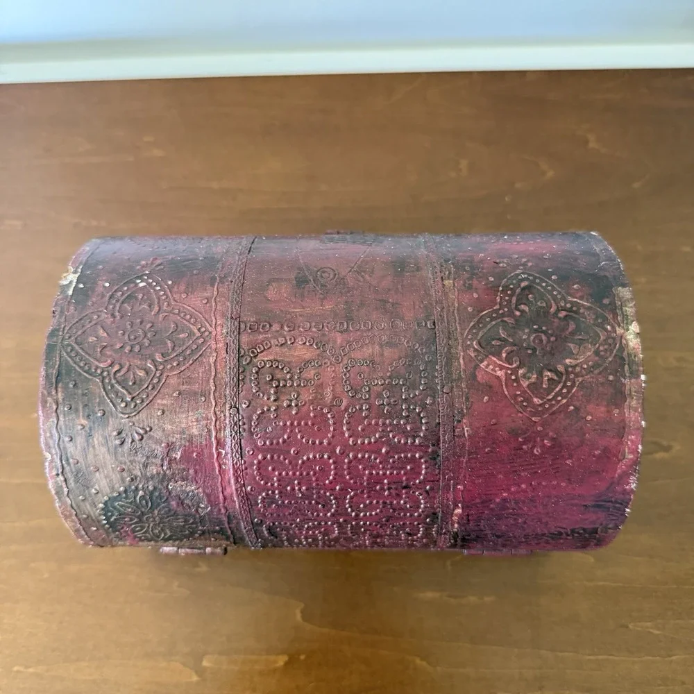 Vintage Red Hand-Painted Wood Floral Fish Treasure Chest Trinket Domed Box Latch